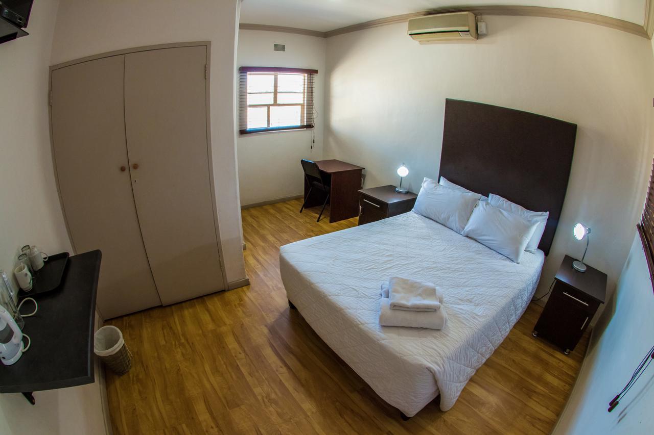 Horseshoe Inn And Conference Center Kimberley Bagian luar foto