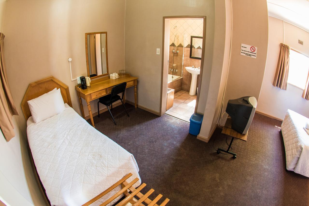 Horseshoe Inn And Conference Center Kimberley Bagian luar foto
