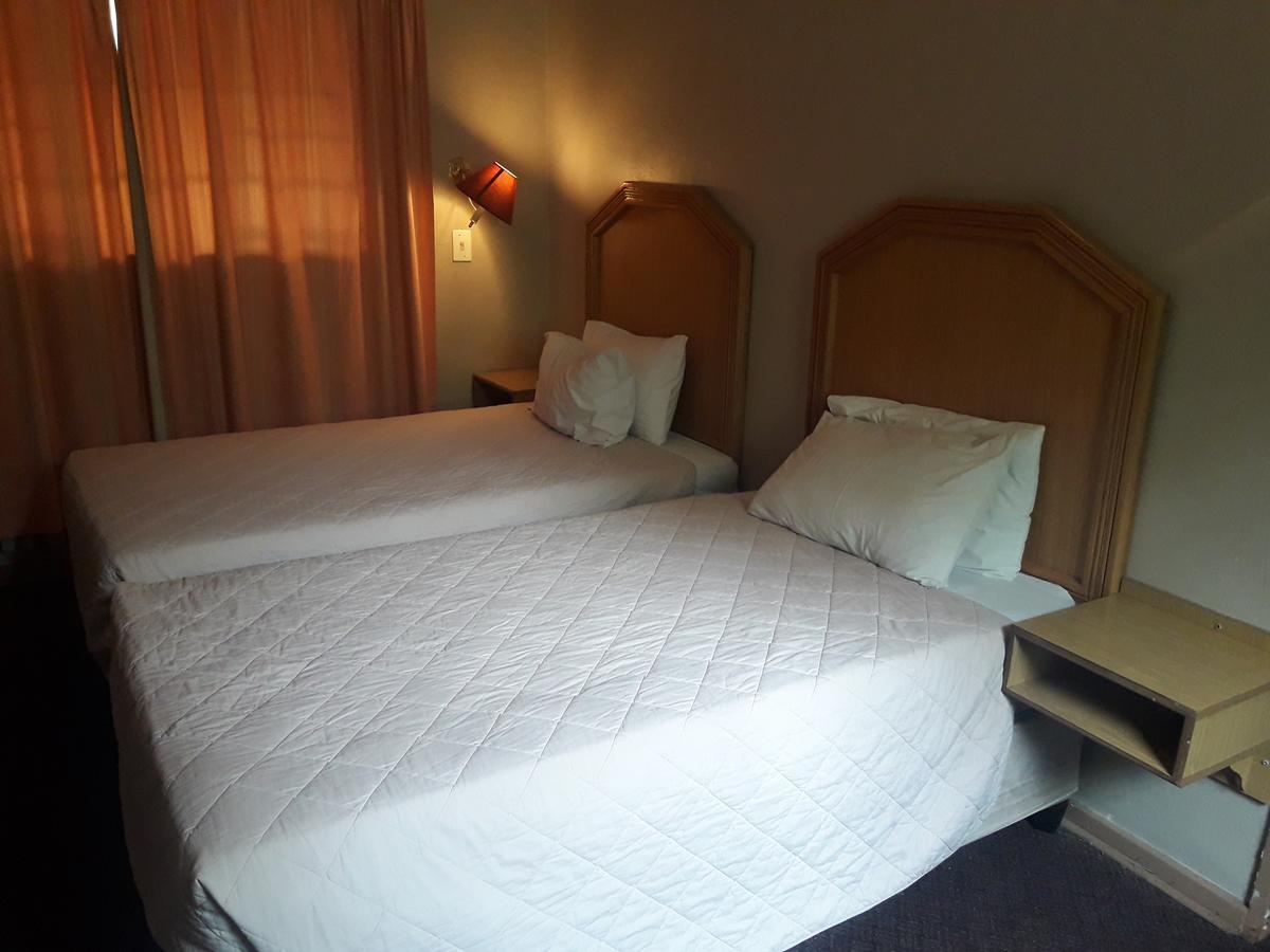 Horseshoe Inn And Conference Center Kimberley Bagian luar foto