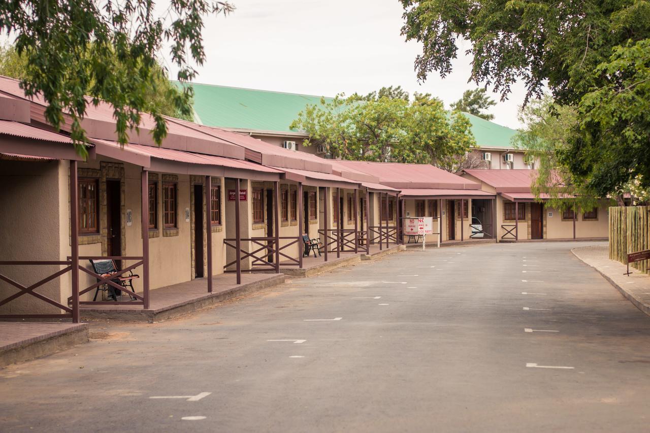 Horseshoe Inn And Conference Center Kimberley Bagian luar foto