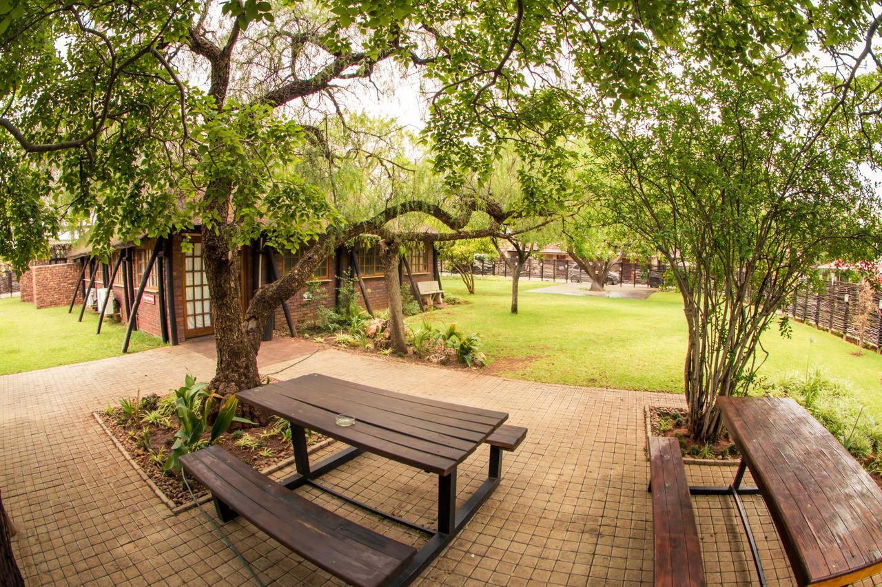 Horseshoe Inn And Conference Center Kimberley Bagian luar foto